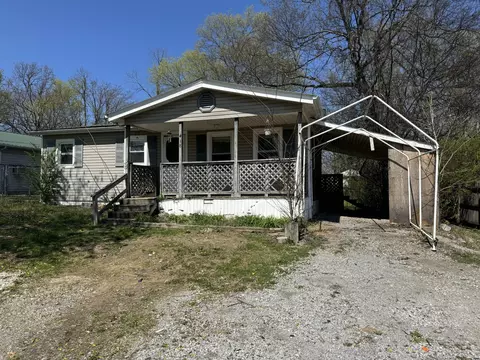 418 Jackson St, White Bluff, TN 37187