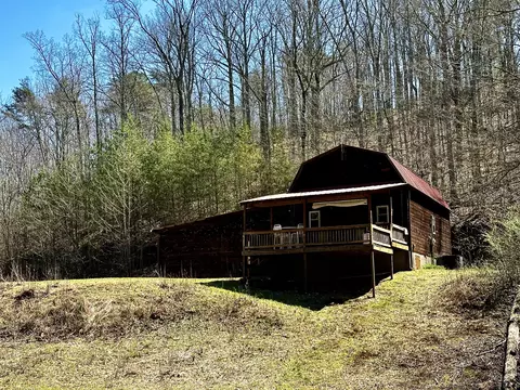 174 Bear Ln, Waverly, TN 37185