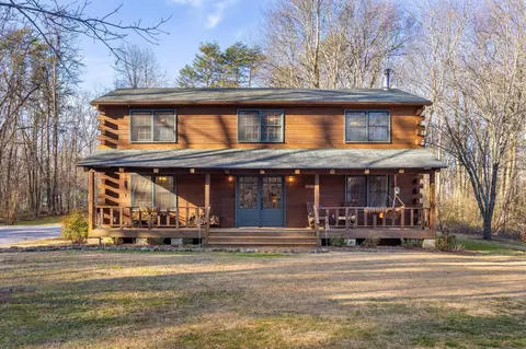 104 Wayside Lane Ln, Lookout Mountain, GA 30750