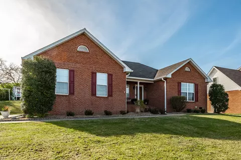 414 Woodlands Dr, Gallatin, TN 37066