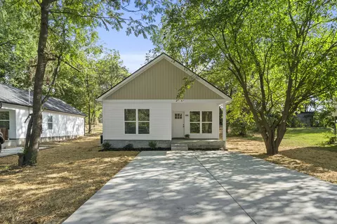 803 Poplar Ave, Springfield, TN 37172 photo 2