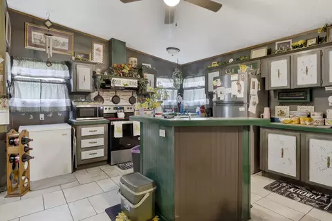 3209 Manley Dr, Centerville, TN 37033 photo 8