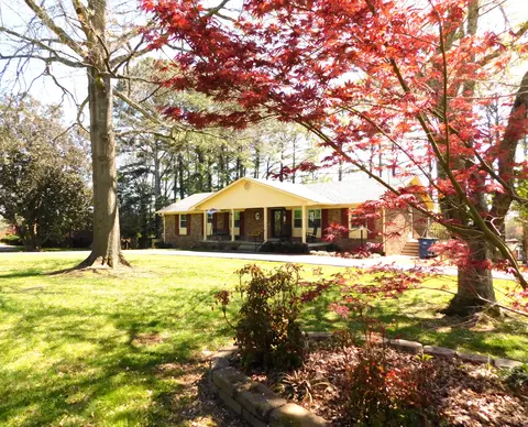 1419 Sunnyside Dr, Columbia, TN 38401