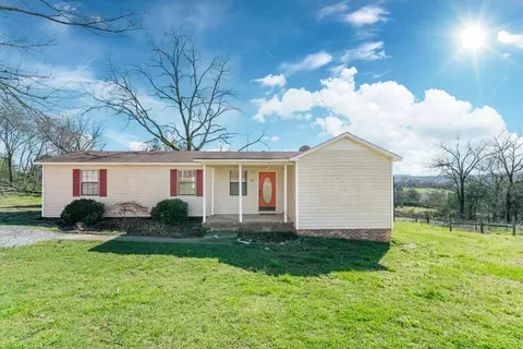 110 Hickory Ridge Rd, Fayetteville, TN 37334