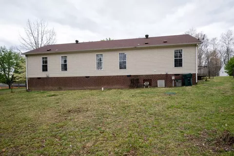 Exterior - 1107 Hickory Pointe, Dickson, TN 37055 photo 4 of 4