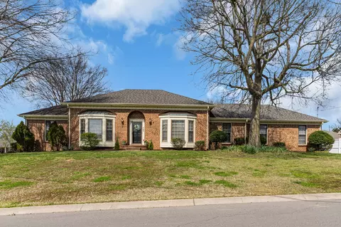 101 Walnut Trce, Hendersonville, TN 37075