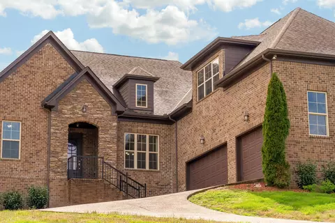 1038 Island Brook Dr, Hendersonville, TN 37075