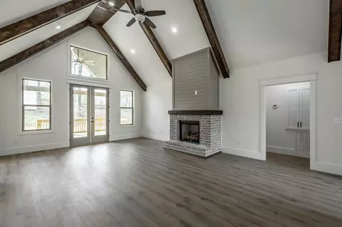 1084 Van Dell Dr, Rock Spring, GA 30739 photo 3