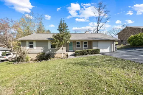 851 Pen Oak Dr, Cookeville, TN 38501