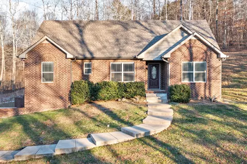 975 Attaway Rd, Clarksville, TN 37040
