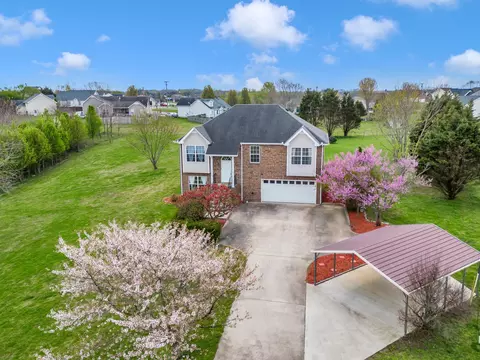 872 Gardendale Ln, Clarksville, TN 37040