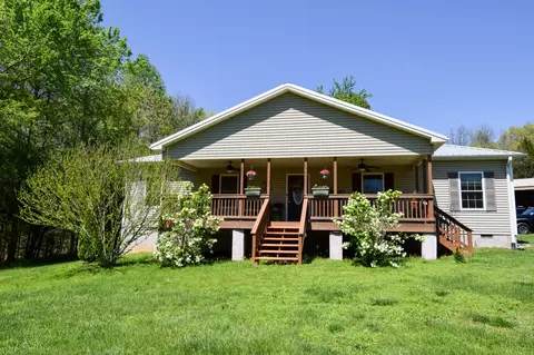 1319 Fairfield Rd, Westmoreland, TN 37186