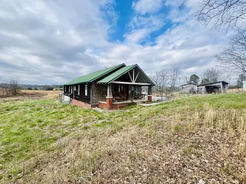 4976 Stewart Rd, Tunnel Hill, GA 30755