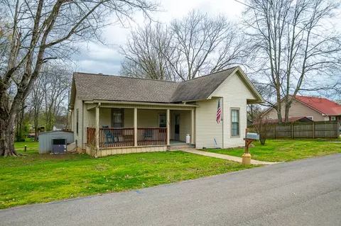 208 College St, Petersburg, TN 37144