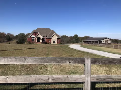 145 Butts Rd, Portland, TN 37148