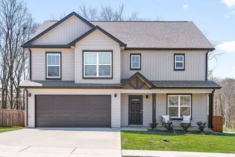 102 Lucerne Ln, Clarksville, TN 37040
