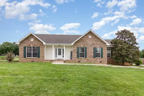 1105 Everwood Dr, Ashland City, TN 37015