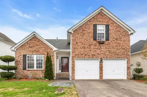 221 Claybrook Ln, Antioch, TN 37013