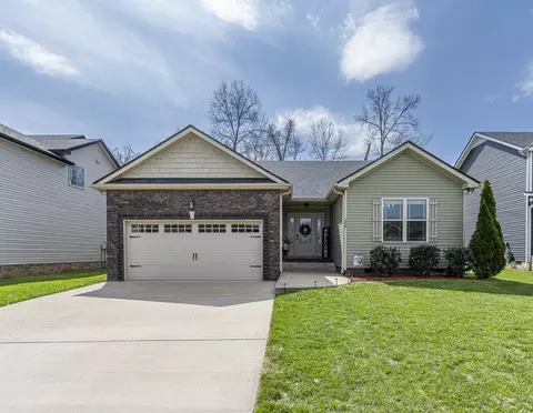 249 Azalea Dr, Oak Grove, KY 42262