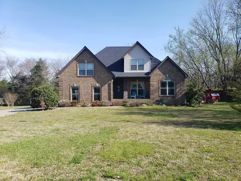 212 Walt Rd, Murfreesboro, TN 37129