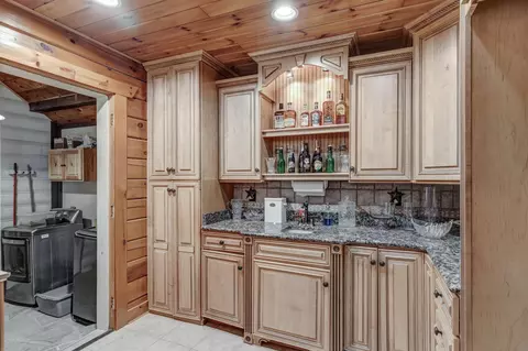 Kitchen - 6743 Bethlehem Rd, Springfield, TN 37172 photo 3 of 3