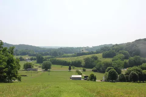 1615 Bear Creek Rd, Culleoka, TN 38451