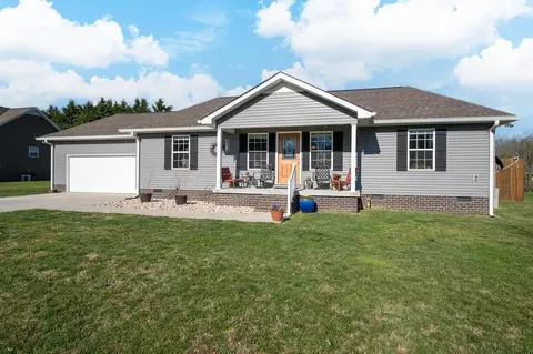 222 Williamsburg Cir, Tullahoma, TN 37388