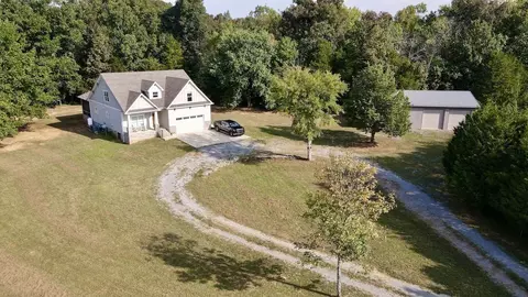 399 Mack Ln, Readyville, TN 37149