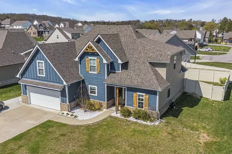 415 Peak Top Trl, La Vergne, TN 37086