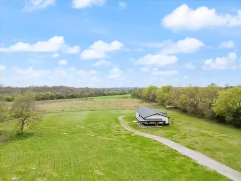 1321 Highway 64 W, Shelbyville, TN 37160