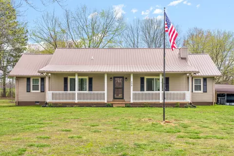 698 Poplar Ridge Rd, Chapmansboro, TN 37035