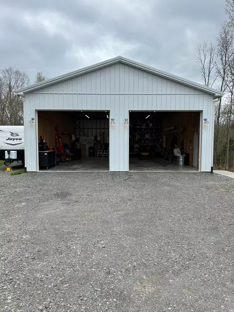 Exterior - 850 Southside Rd, Cunningham, TN 37052 photo 14 of 16