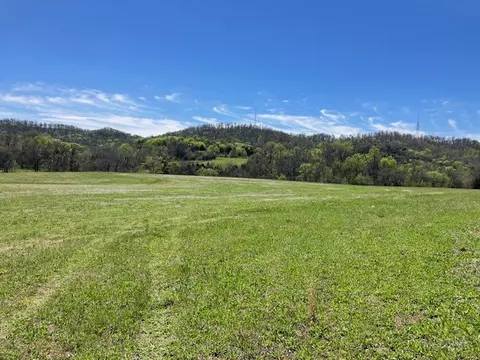 9621 Clovercroft Rd, Nolensville, TN 37135