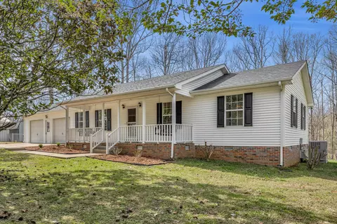 4201 Foursome Dr, Centerville, TN 37033