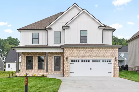 470 Spiderwort Dr, Clarksville, TN 37043