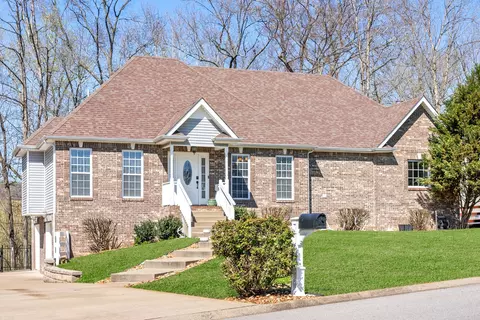 3411 N Henderson Way, Clarksville, TN 37042