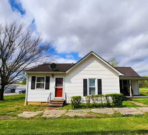 211 Railroad St, Adairville, KY 42202