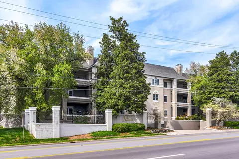 3818 W End Ave #201, Nashville, TN 37205