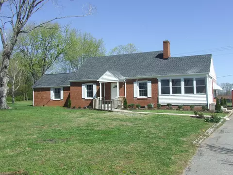 90 Airport Rd, Mcminnville, TN 37110
