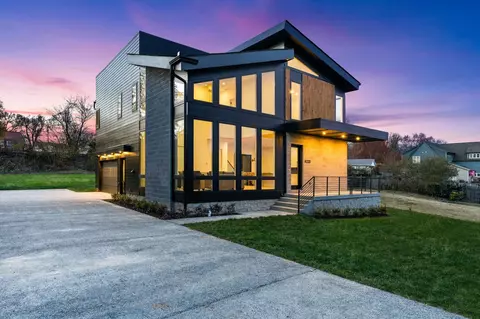 922 Riverside Dr # B, Nashville, TN 37206