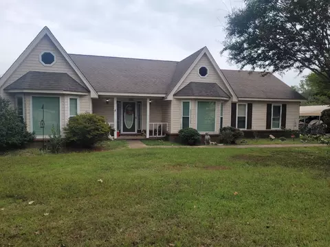 430 Kyllie Dr, Millington, TN 38053