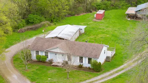 8115 Hwy 231n, Bethpage, TN 37022
