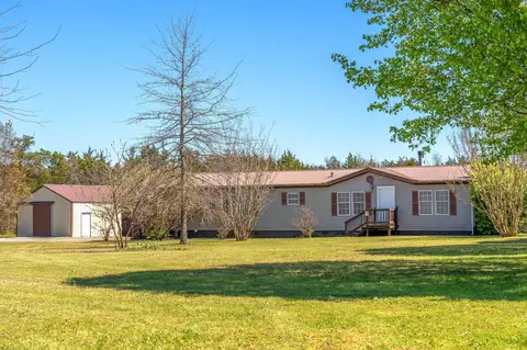 7385 Wayside Rd, Christiana, TN 37037