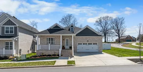 112 Daniel St, Pleasant View, TN 37146