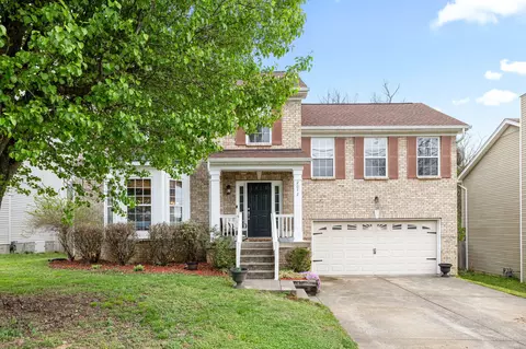 2072 Stanford Village Dr, Antioch, TN 37013