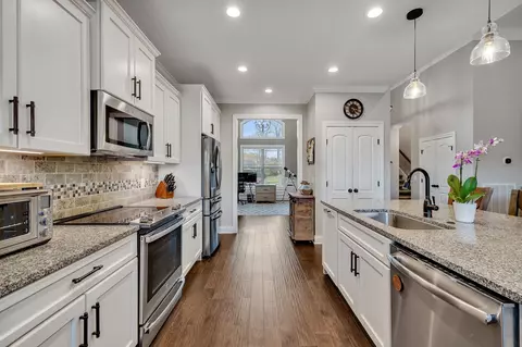 111 Mallard Pt, Lebanon, TN 37087