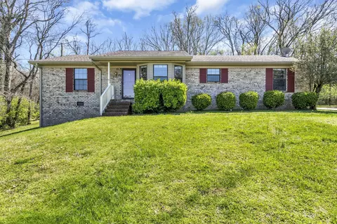 1744 Ridgemere Ct, Hermitage, TN 37076