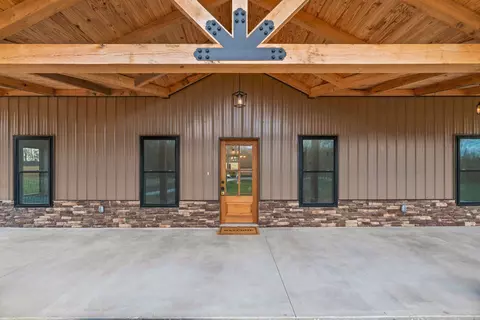 Exterior - 656 E Piney Rd, Dickson, TN 37055 photo 15 of 15