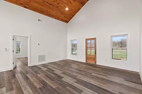Bedroom - 656 E Piney Rd, Dickson, TN 37055 photo 1 of 2
