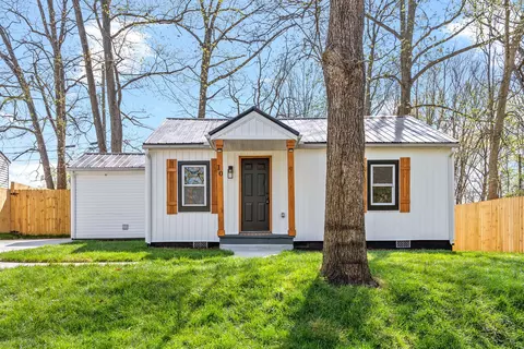 10 Proctor Dr, Clarksville, TN 37043